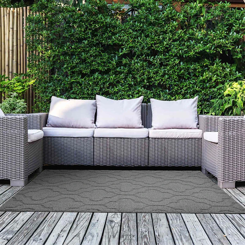 Brentwood Grey Double Quatrefoil Indoor & Outdoor Area Rug, 4x6 - Image 5